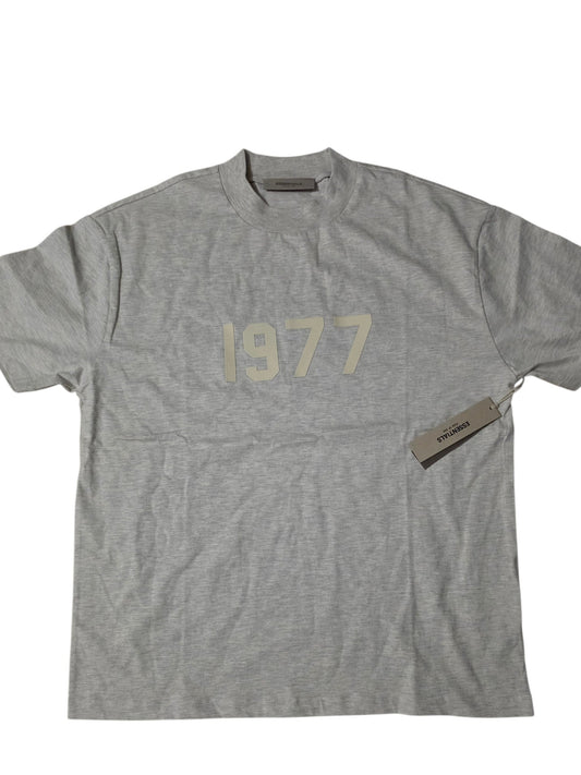 Fear of God Essentials “1977” Tee – Light Oatmeal – Size M